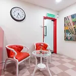 Oyo 304 Zero Hour Hotel