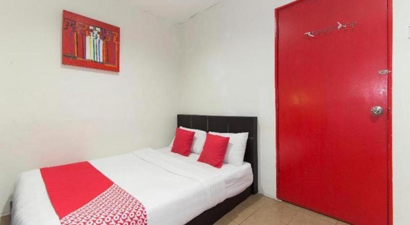 Hotel Oyo 304 Zero Hour